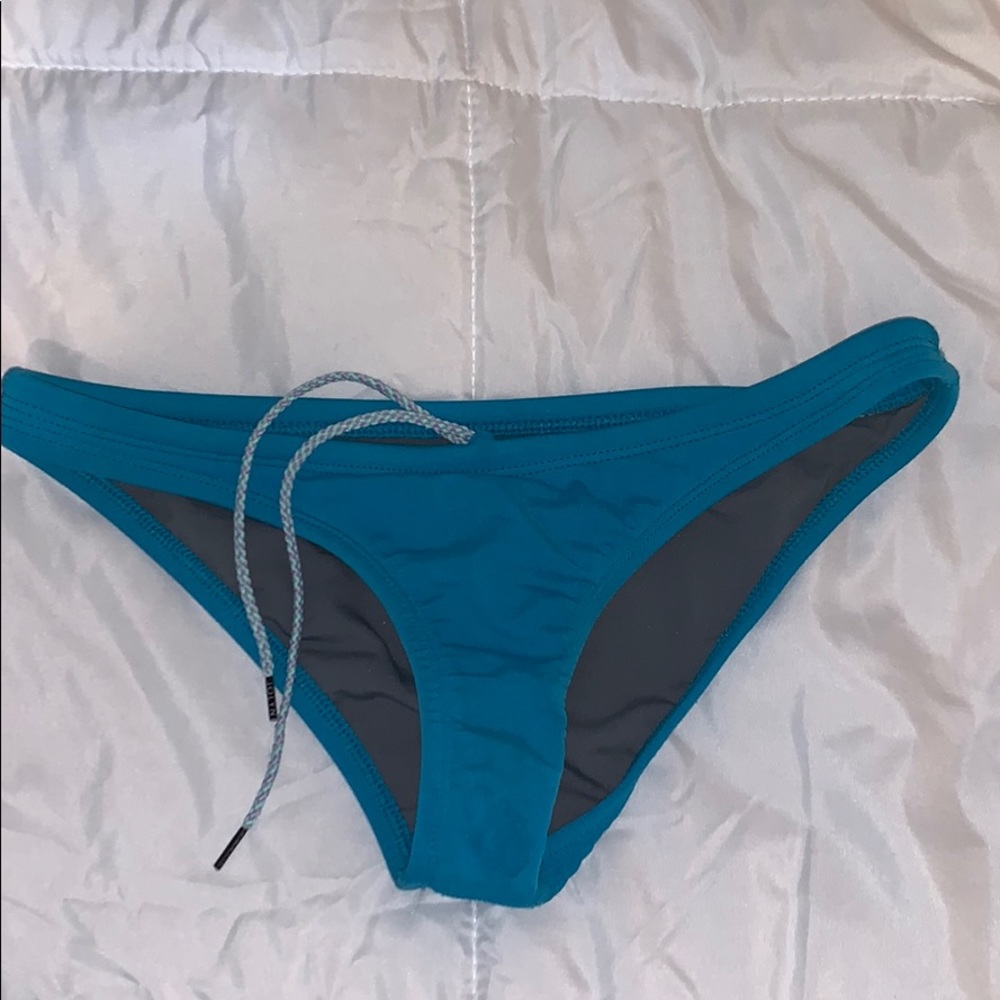 Europe Small Jolyn Bottoms